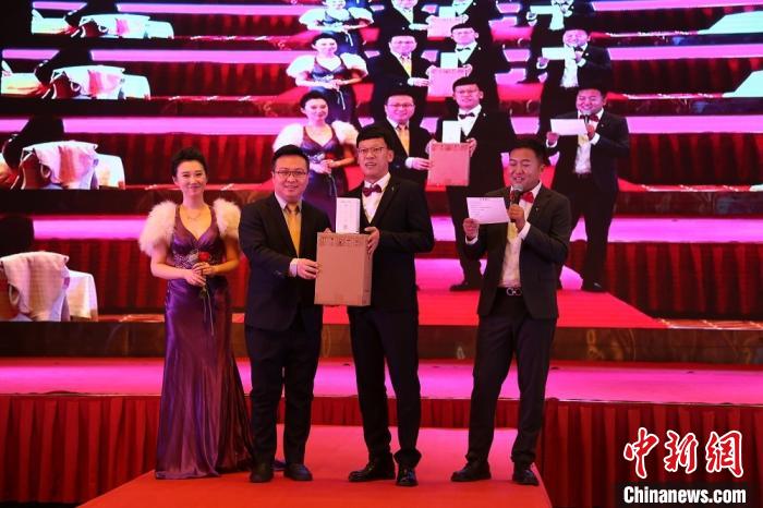 活动现场。　beat365唯一官网山西校友会供图 摄